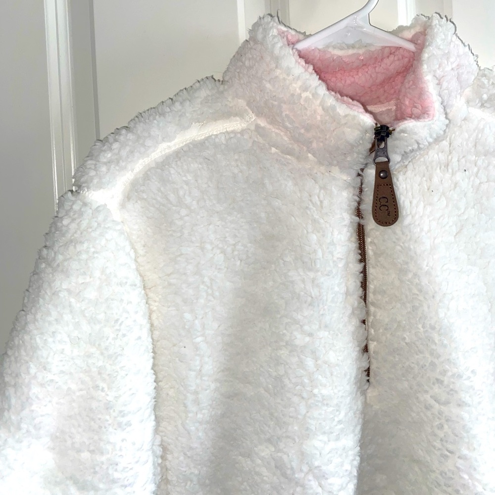 CC white sherpa pull over